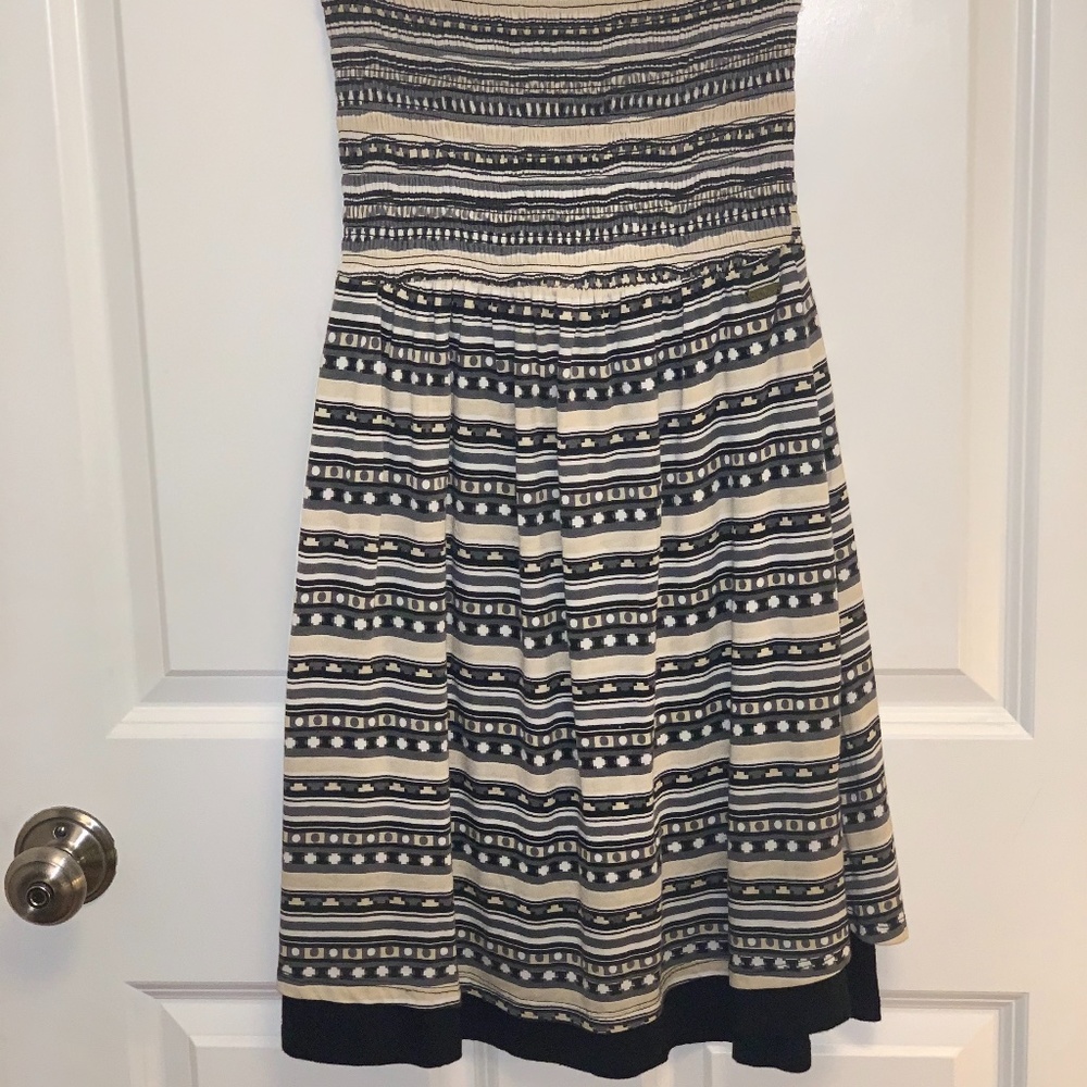 Guess patterned strapless sundress  (M)